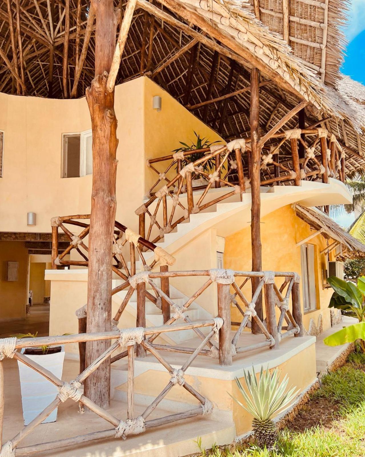 וואטאמו Terrazza Mawe Zuri Resort מראה חיצוני תמונה